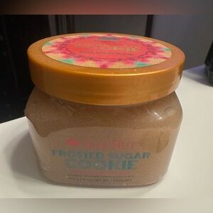 Tree Hut Frosted Sugar Cookie Sugar Scrub